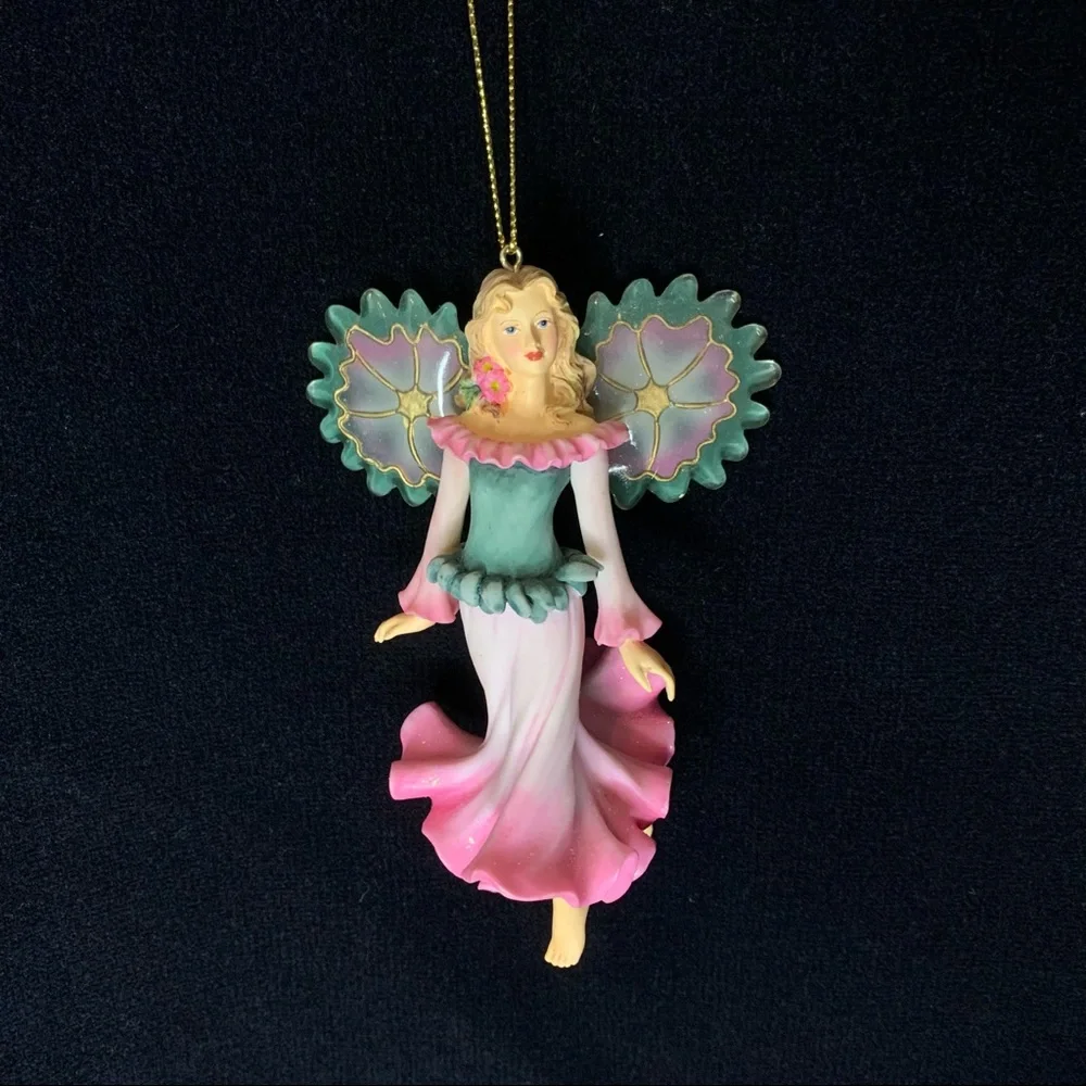 “Petunia’s Delicate Vision” On Wings Of Light Heirloom Ornament Collection Fairy